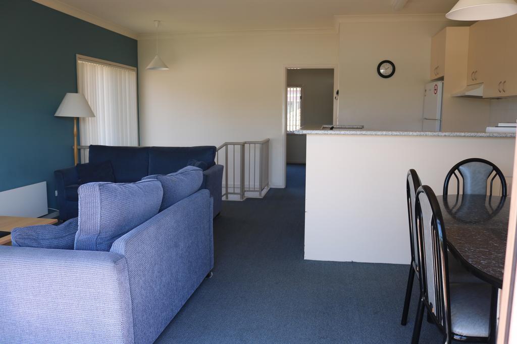 Beaches Apartments ميريمبولا الغرفة الصورة