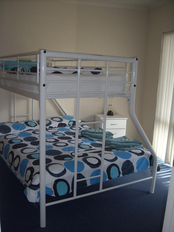 Beaches Apartments ميريمبولا الغرفة الصورة